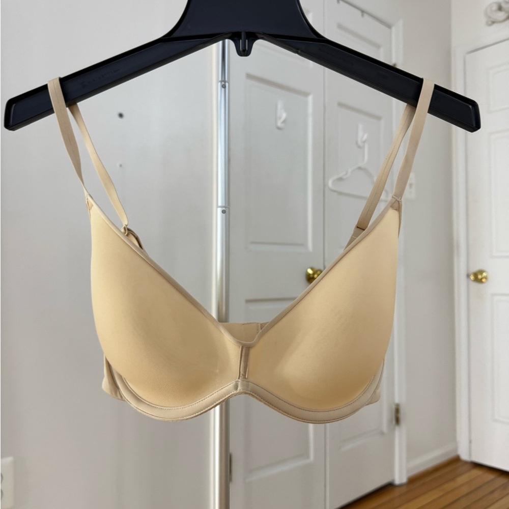 Brand New Skims Scoop Bra
